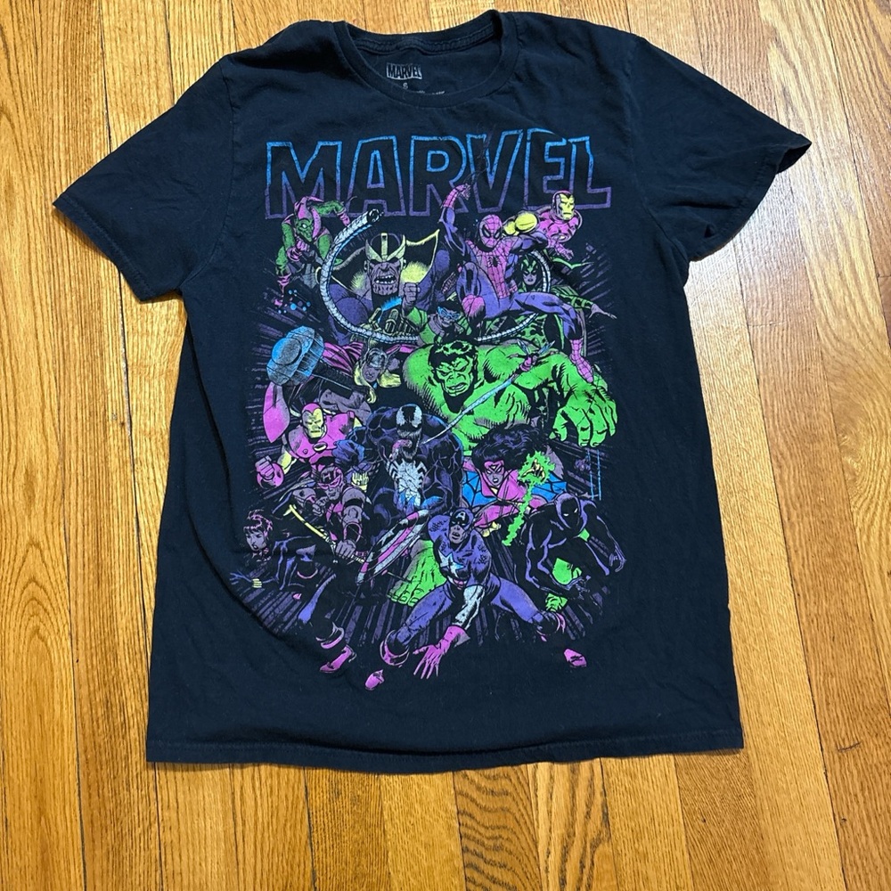 Marvel Black Graphic Tee - Short Sleeve🩵